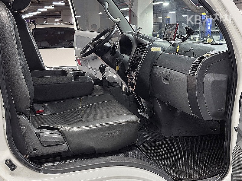 2013 - kia bongo iii