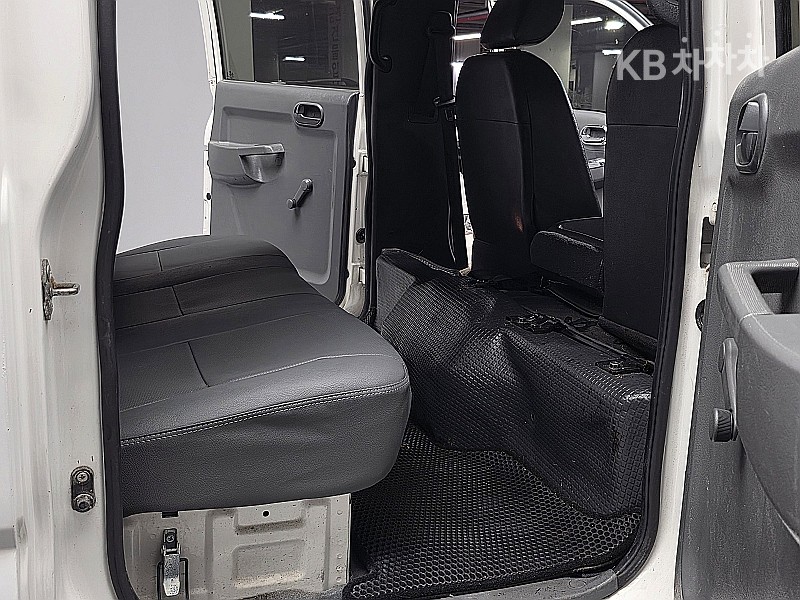 2013 - kia bongo iii