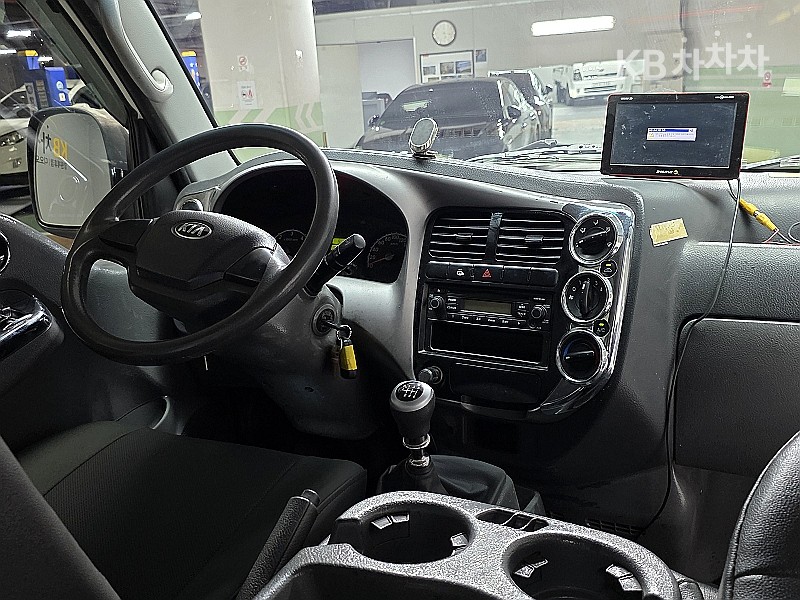 2013 - kia bongo iii