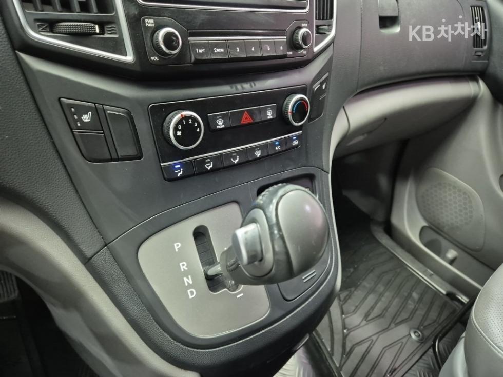 Hyundai Starex — miniaturë 8