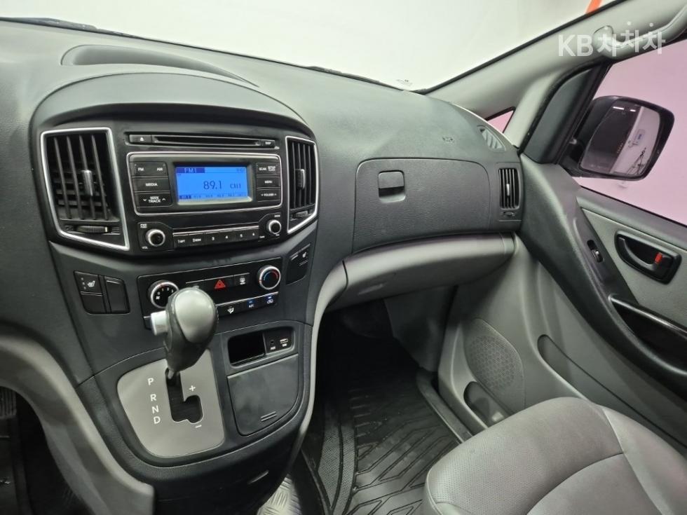 Hyundai Starex — miniaturë 10