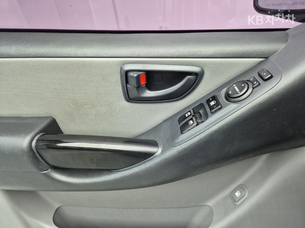 Hyundai Starex — miniaturë 15