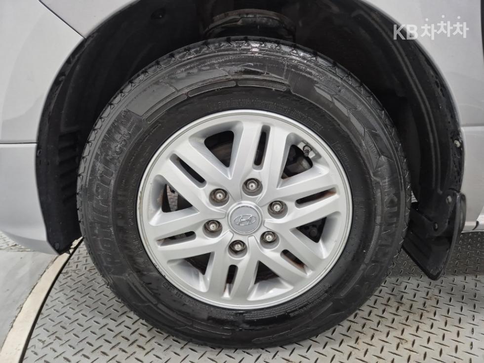 Hyundai Starex — miniaturë 18