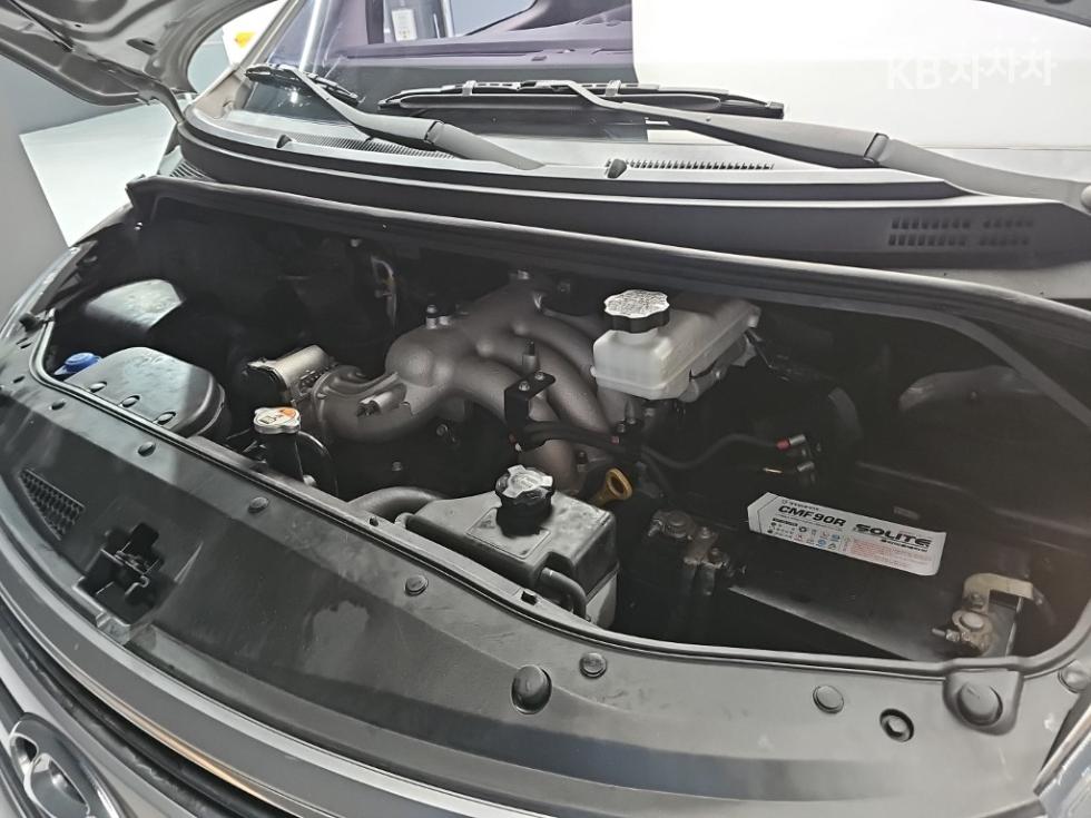 Hyundai Starex — miniaturë 5
