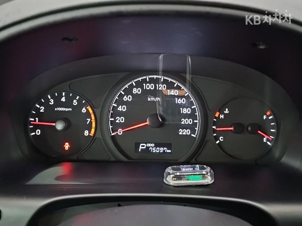 Hyundai Starex — miniaturë 6