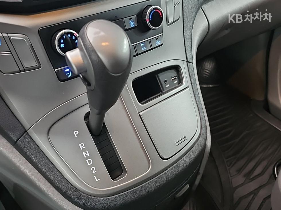 Hyundai Starex — miniaturë 8
