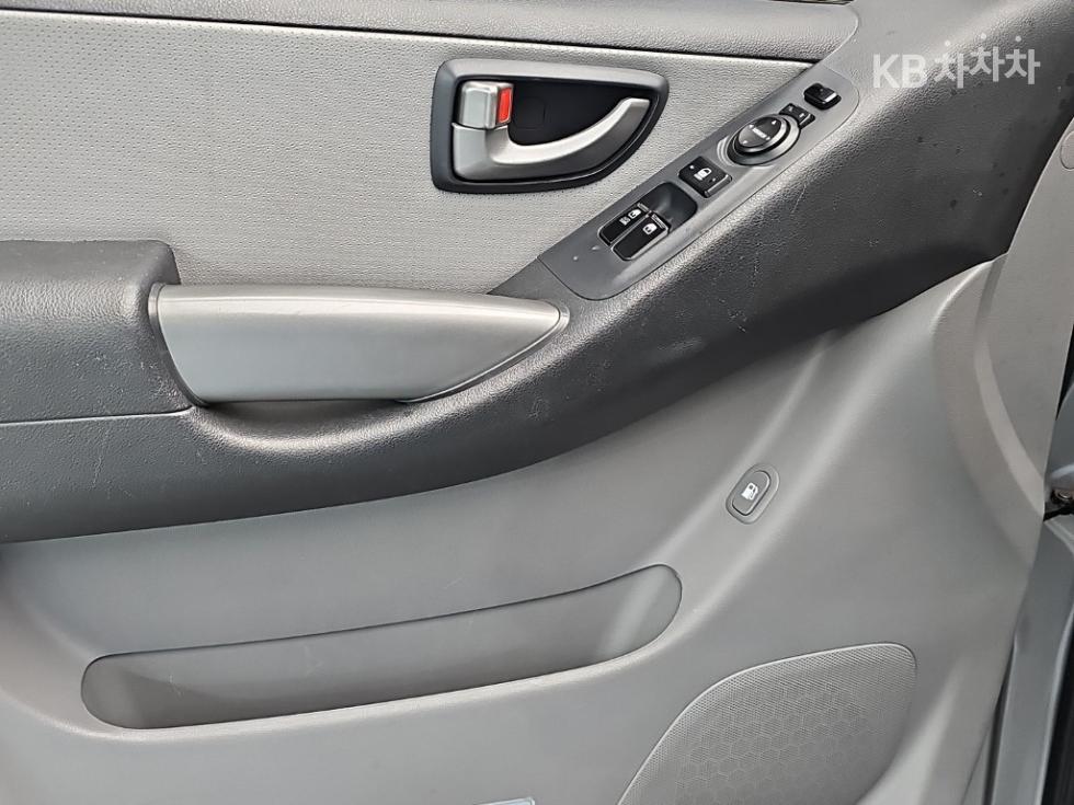 Hyundai Starex — miniaturë 15