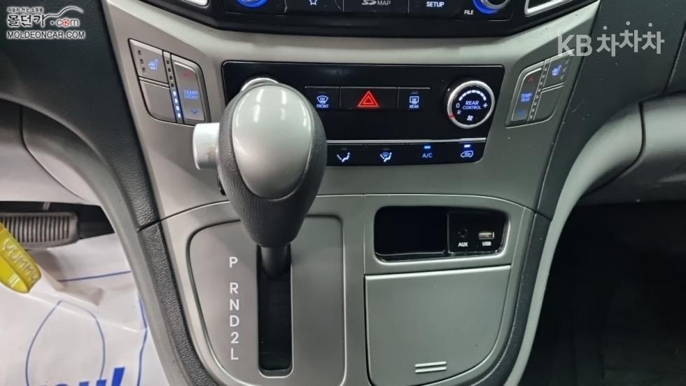 Hyundai Starex — miniaturë 13
