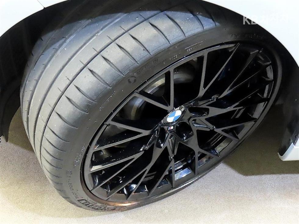 2019 BMW BMW M photo