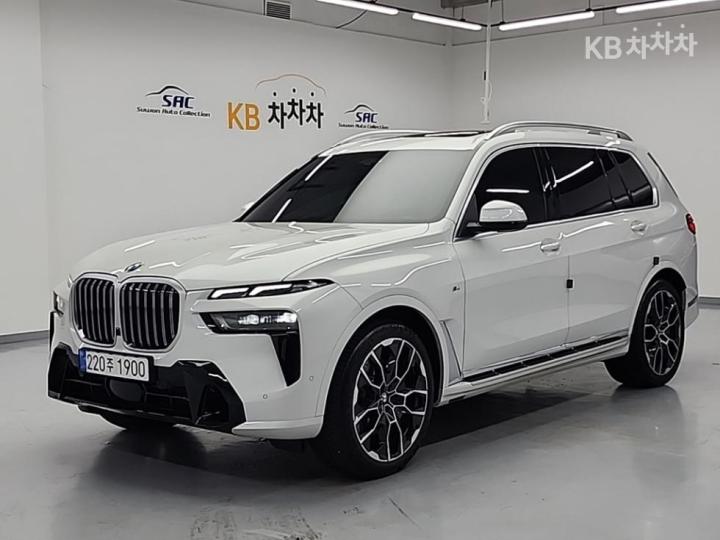 BMW X7 xDrive 40i — foto 1