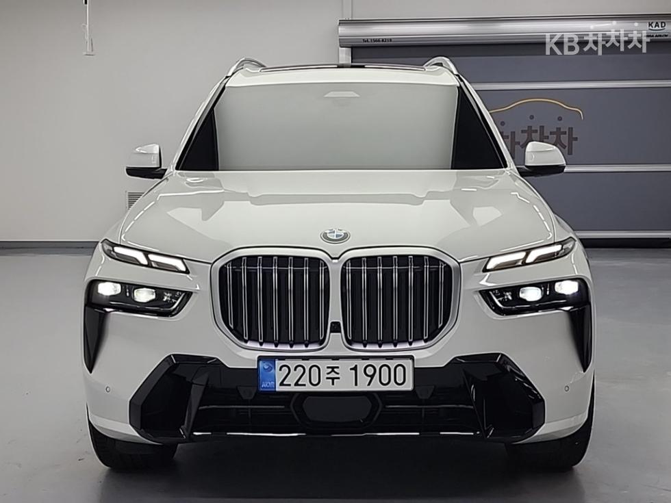 BMW X7 — miniaturë 2