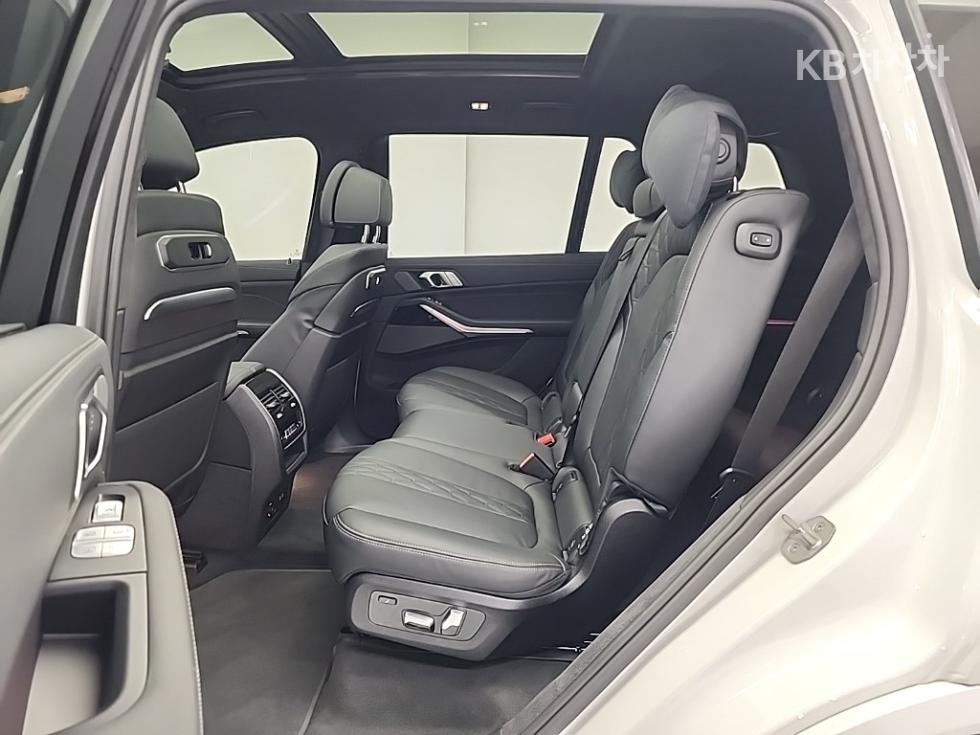 BMW X7 — miniaturë 12