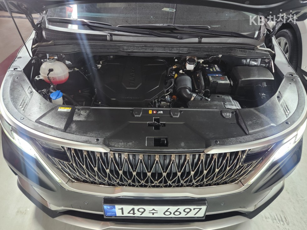 Kia Carnival — miniaturë 6