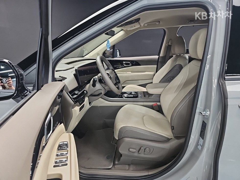 Kia Carnival — miniaturë 19