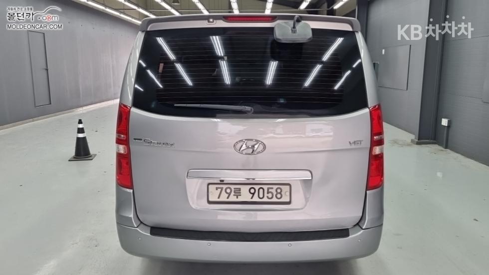 Hyundai Starex — miniaturë 4