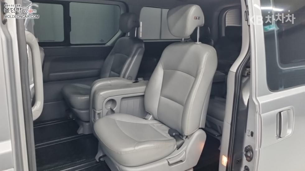 Hyundai Starex — miniaturë 10