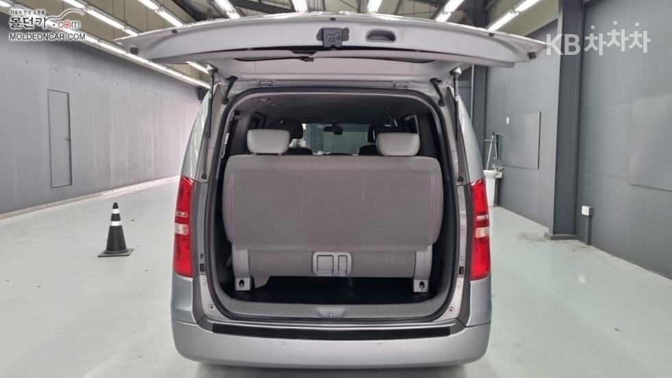Hyundai Starex — miniaturë 16