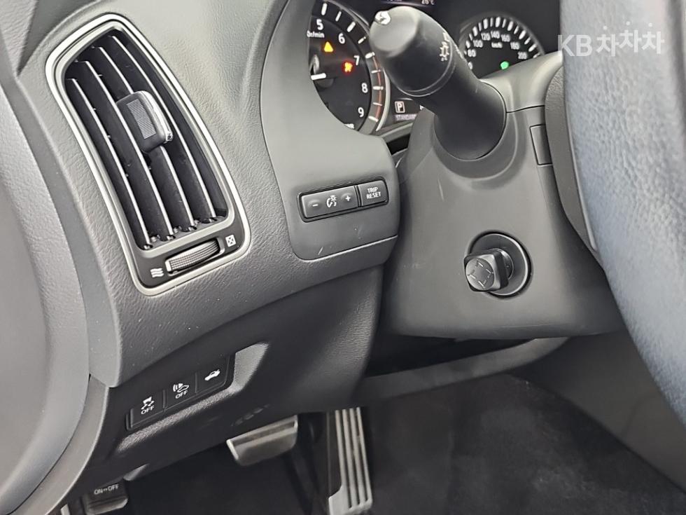 Infiniti Q50 — miniaturë 17