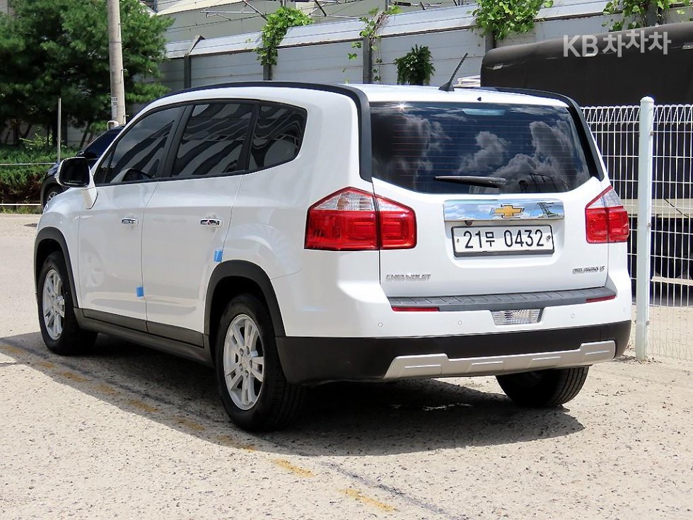 Chevrolet Orlando — miniaturë 3