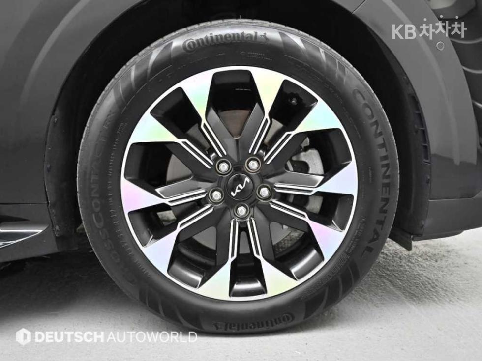 Kia Carnival — miniaturë 5