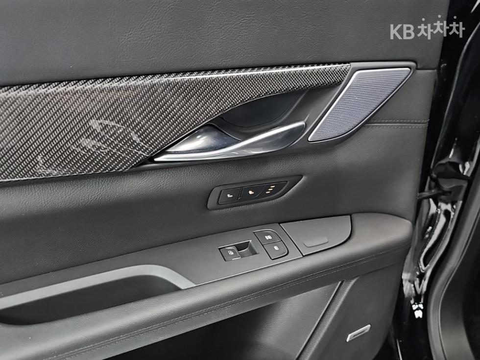 Cadillac CT6 — miniaturë 13
