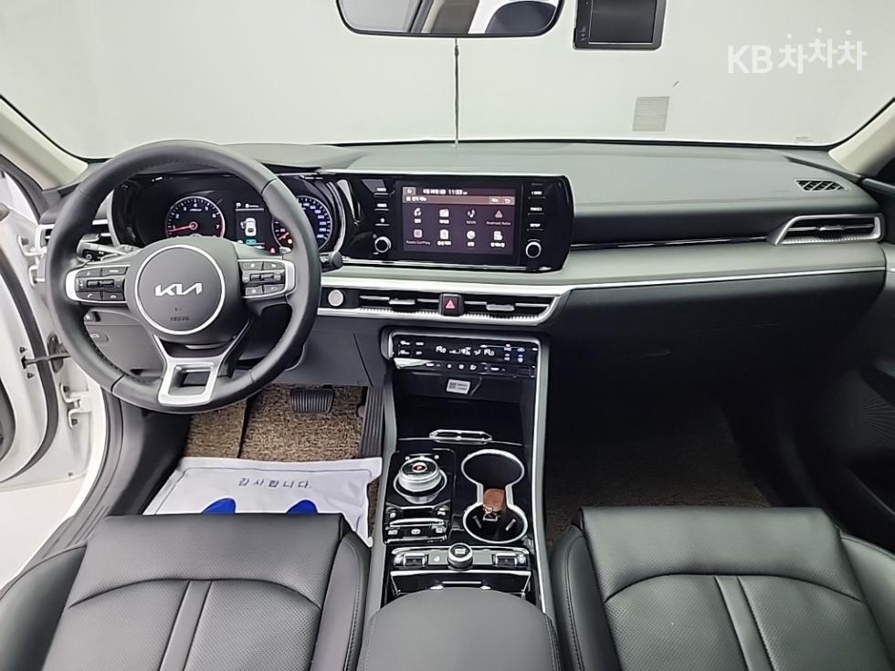 Kia K5 — miniaturë 7