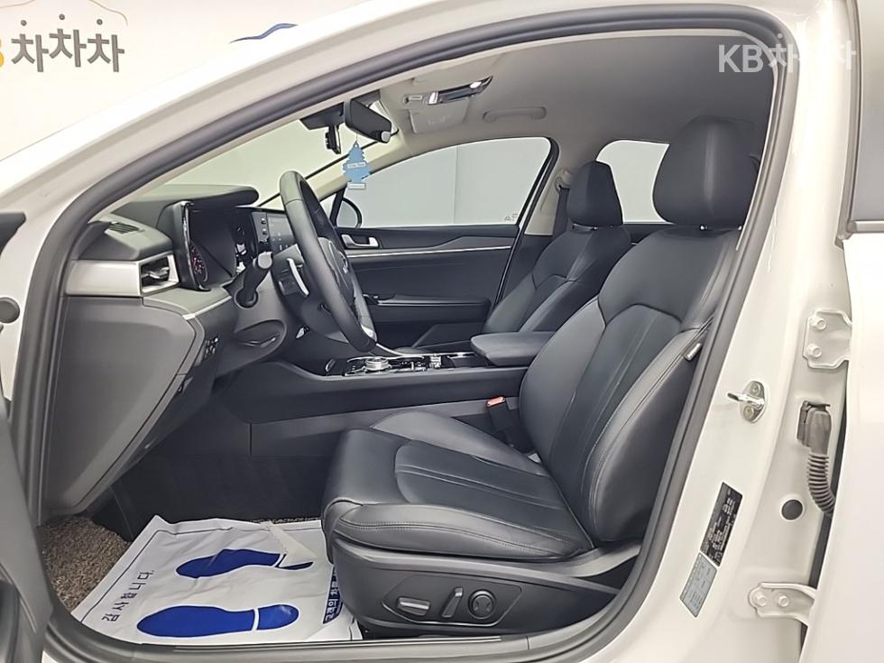 Kia K5 — miniaturë 11