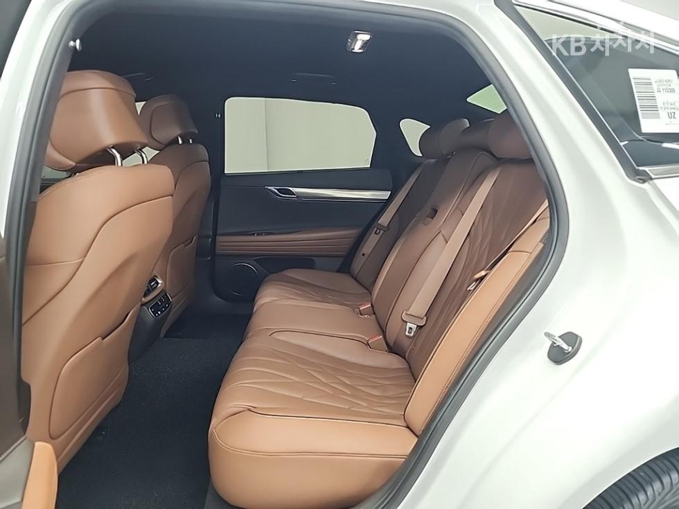 Genesis G80 — miniaturë 12