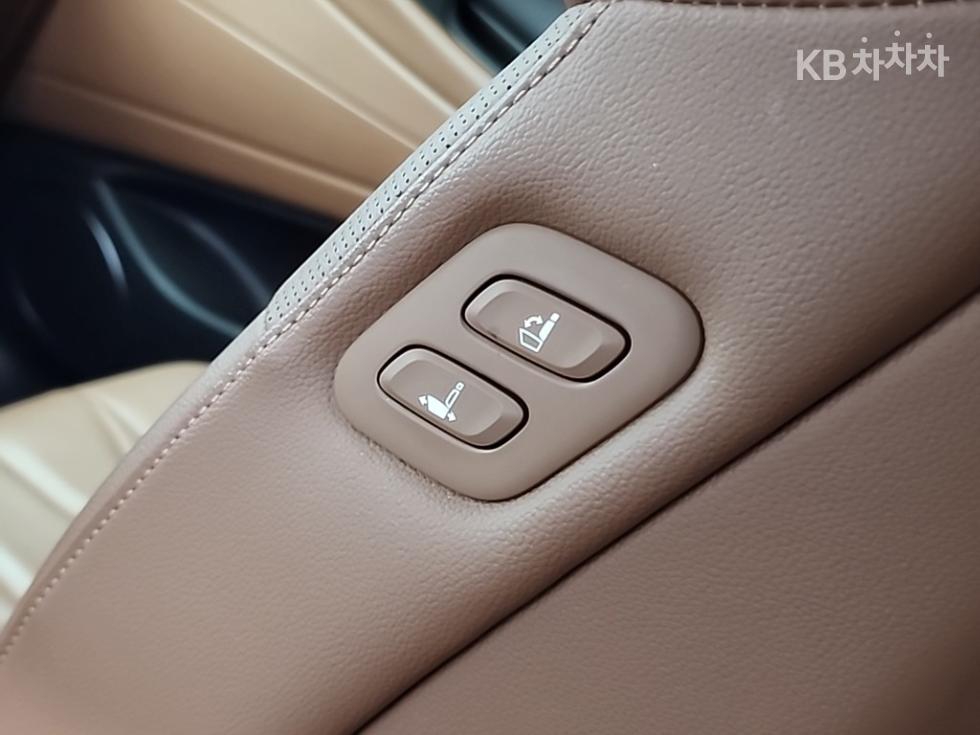 Genesis G80 — miniaturë 13