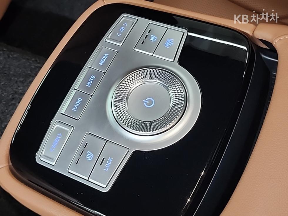 Genesis G80 — miniaturë 15
