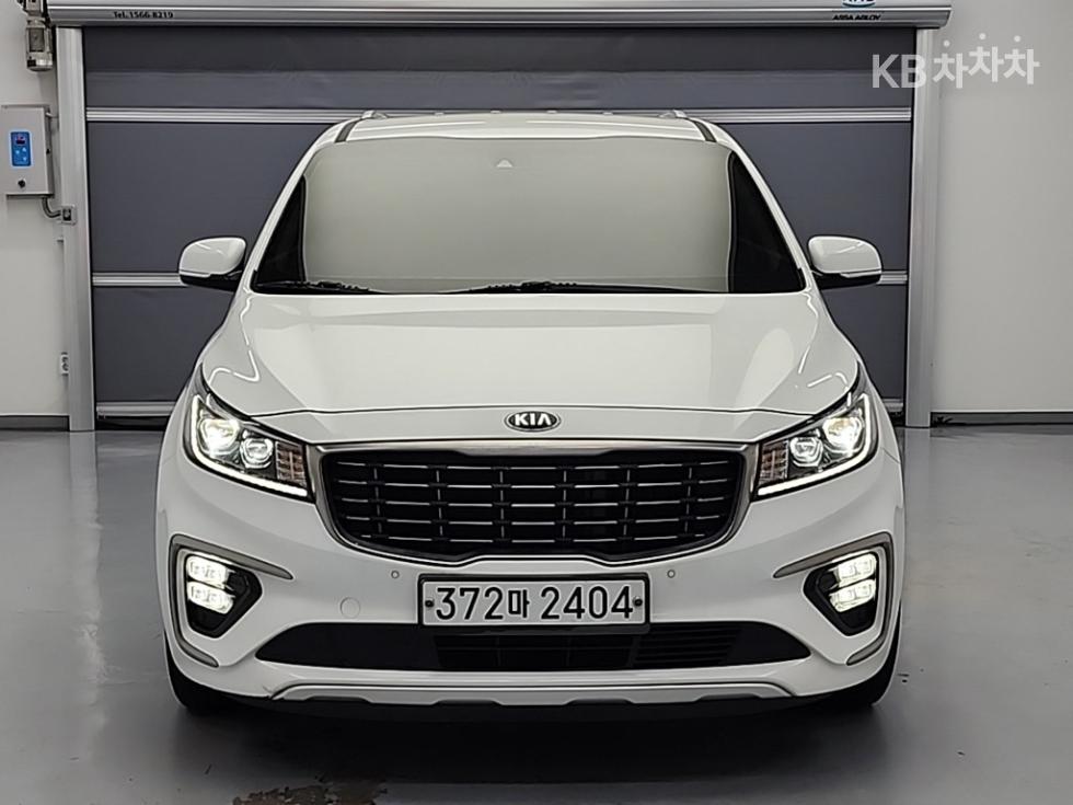 Kia Carnival — miniaturë 2
