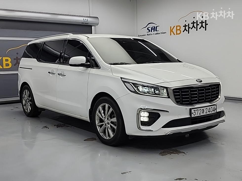 Kia Carnival — miniaturë 4