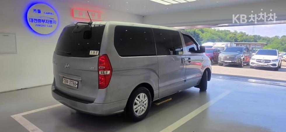 Hyundai Starex — miniaturë 5