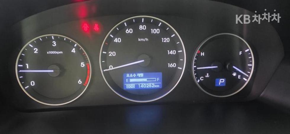 Hyundai Starex — miniaturë 6
