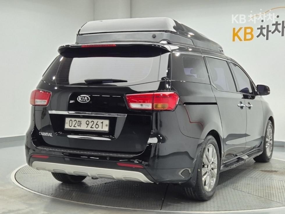 Kia Carnival — miniaturë 3