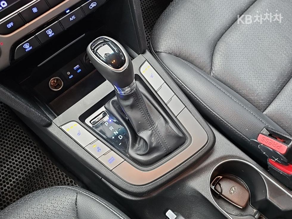 Hyundai Avante — miniaturë 8