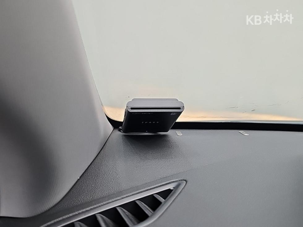 Hyundai Avante — miniaturë 17