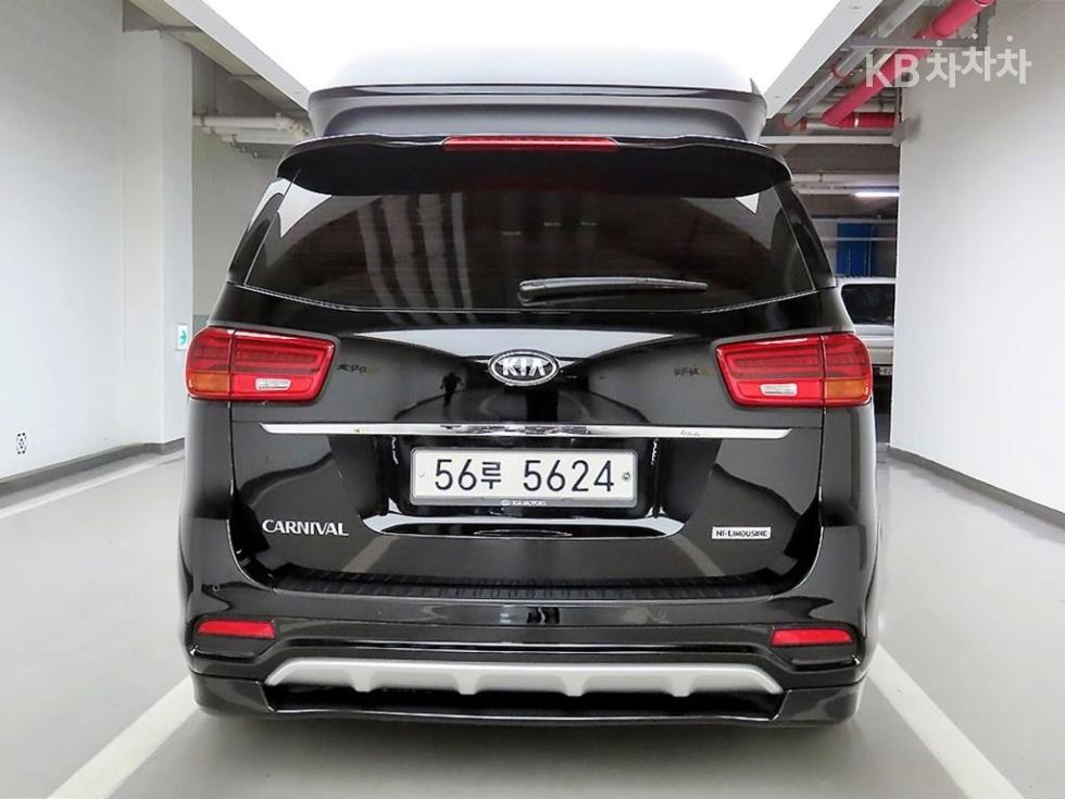Kia Carnival — miniaturë 3