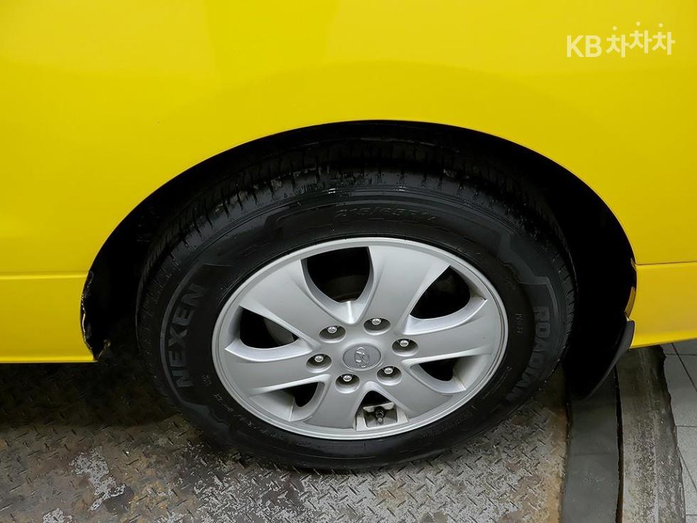 Hyundai Starex — miniaturë 8
