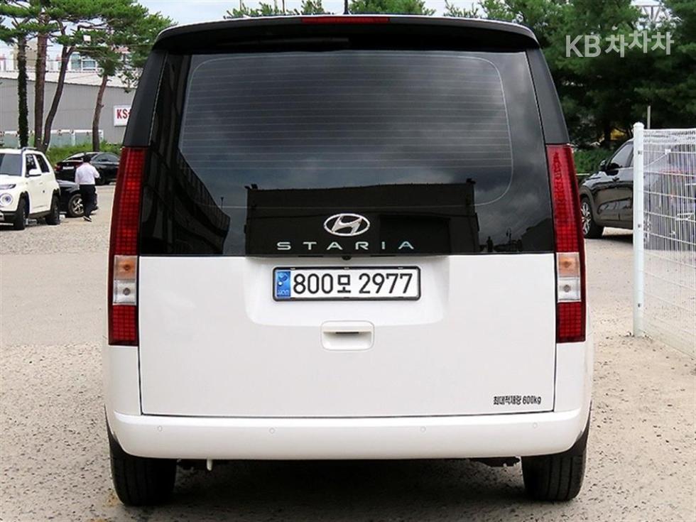 Hyundai Staria — miniaturë 4