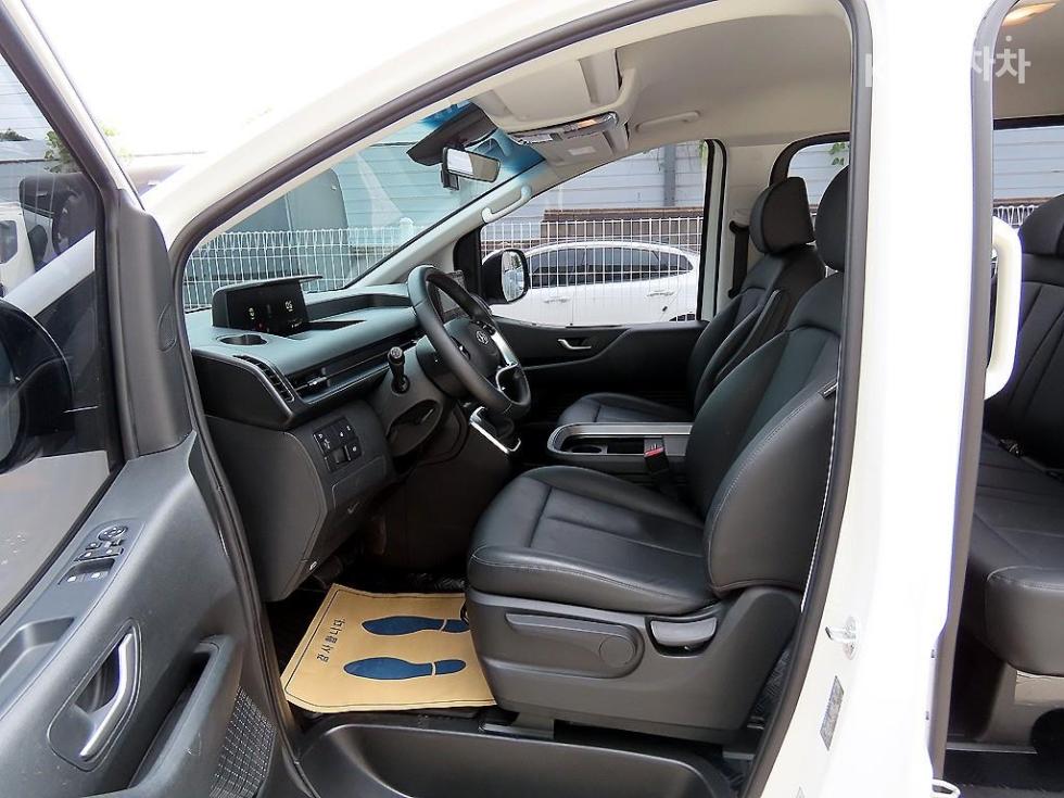 Hyundai Staria — miniaturë 5