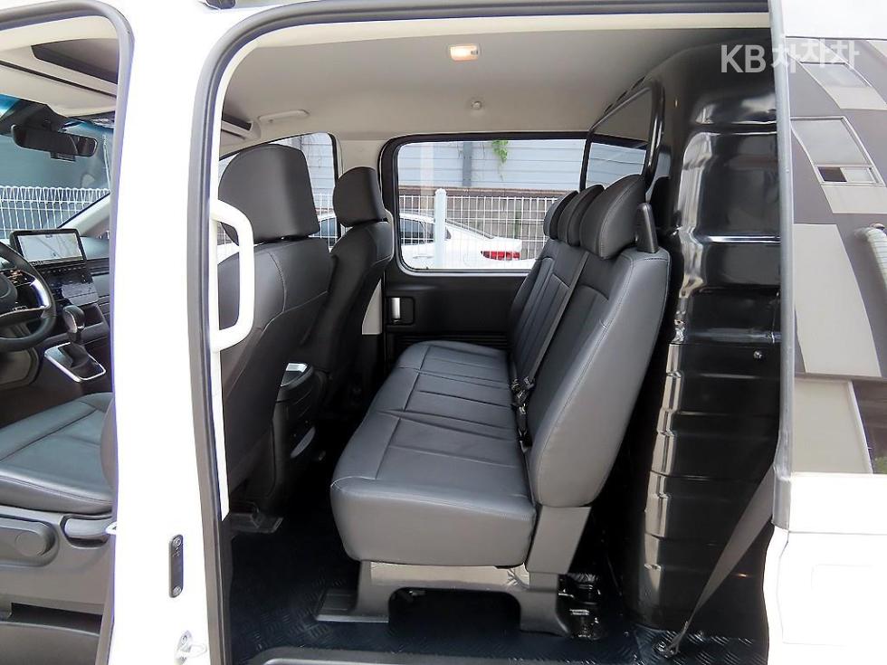 Hyundai Staria — miniaturë 6