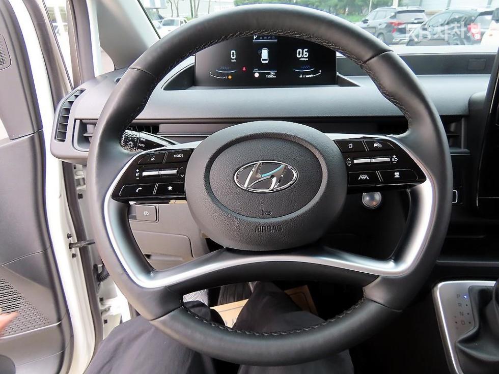 Hyundai Staria — miniaturë 8