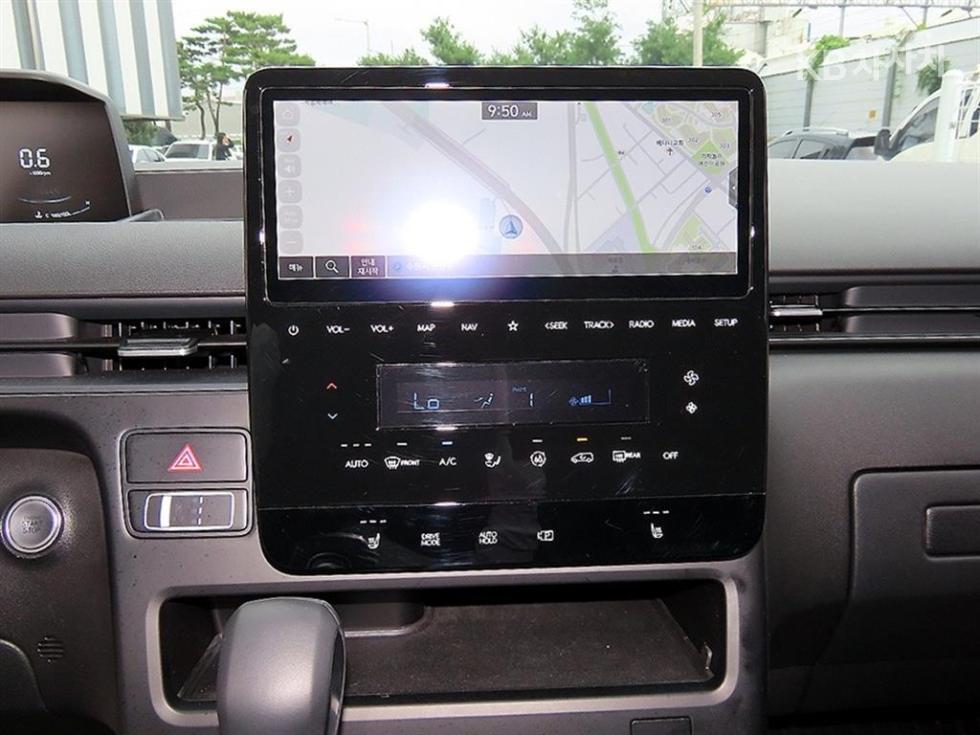 Hyundai Staria — miniaturë 13
