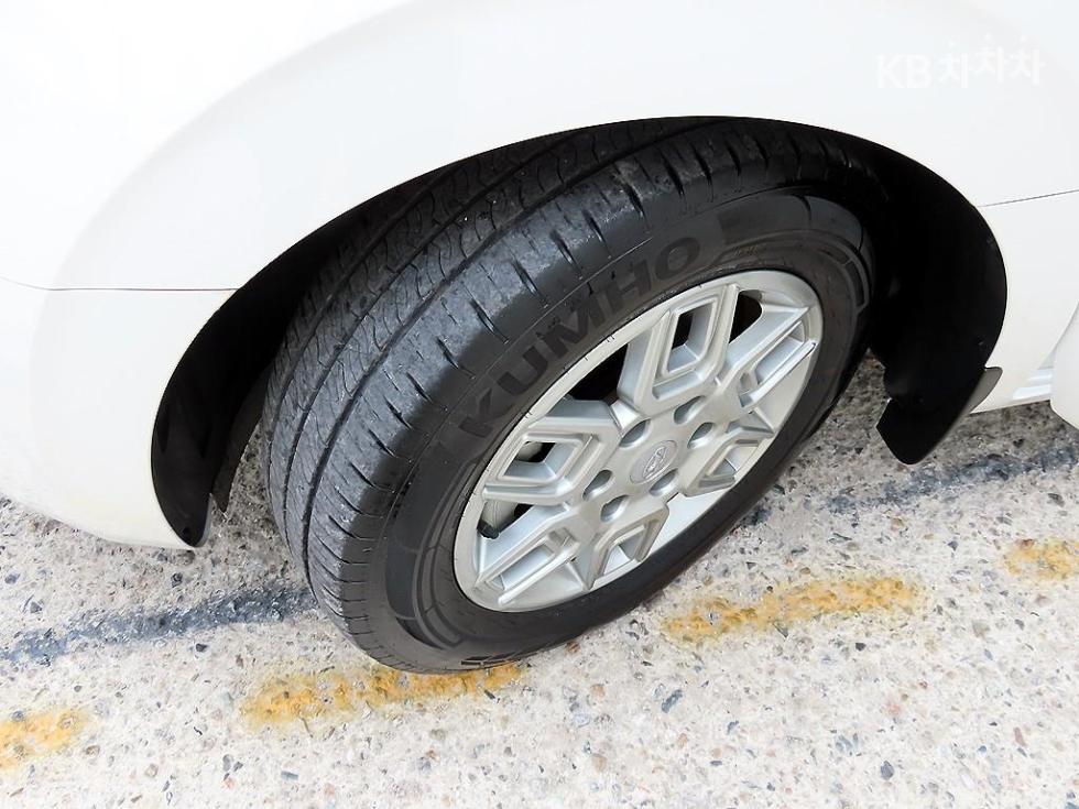Hyundai Staria — miniaturë 19
