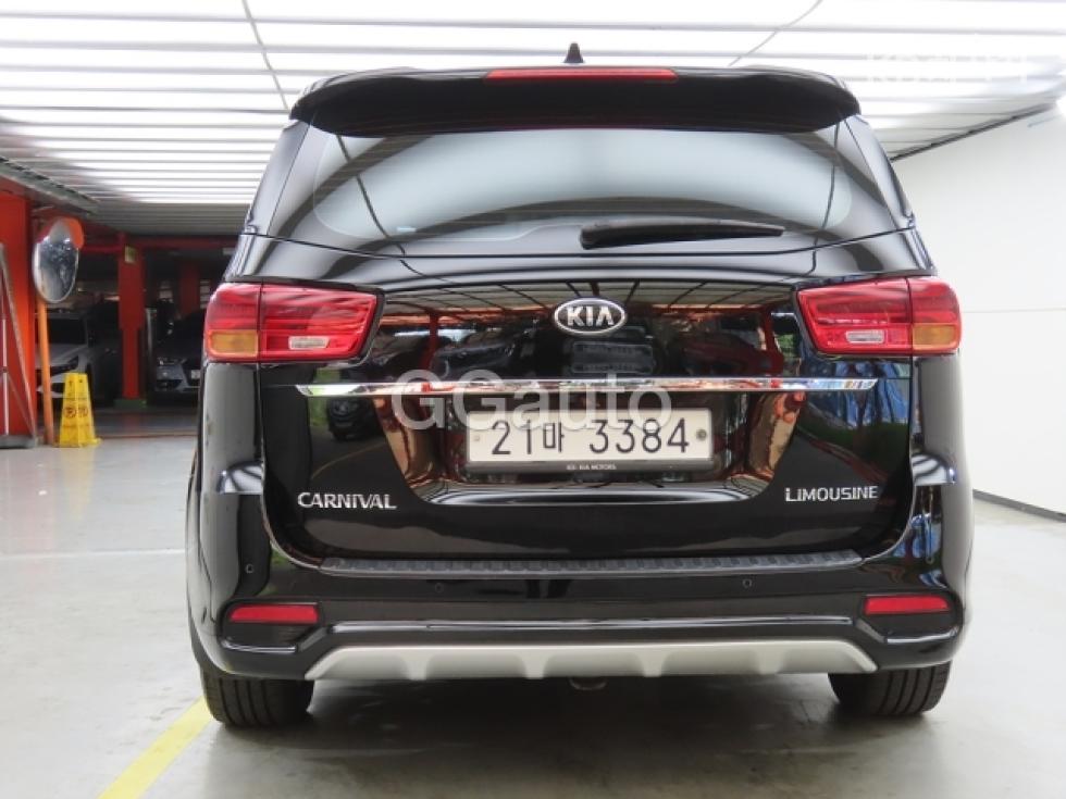 Kia Carnival — miniaturë 4