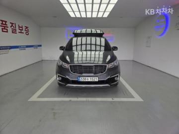 Kia Carnival 7인승 2.2 디젤 리무진 — foto 1