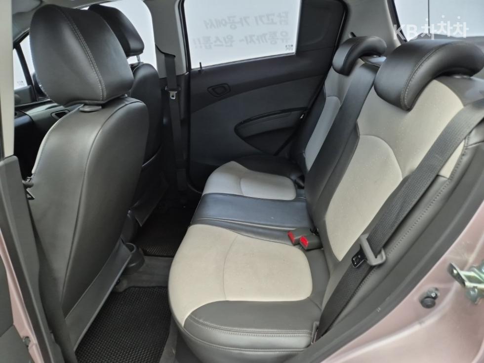 Chevrolet Spark — miniaturë 12