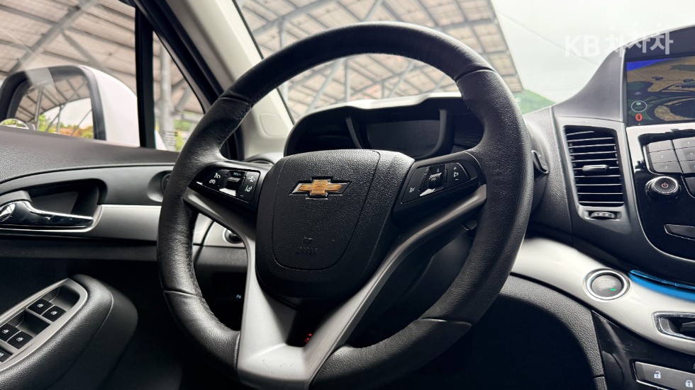 Chevrolet Orlando — miniaturë 9
