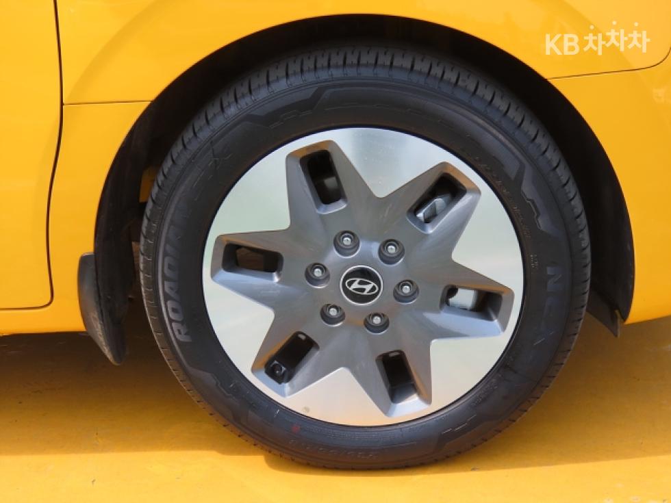 Hyundai Staria — miniaturë 20